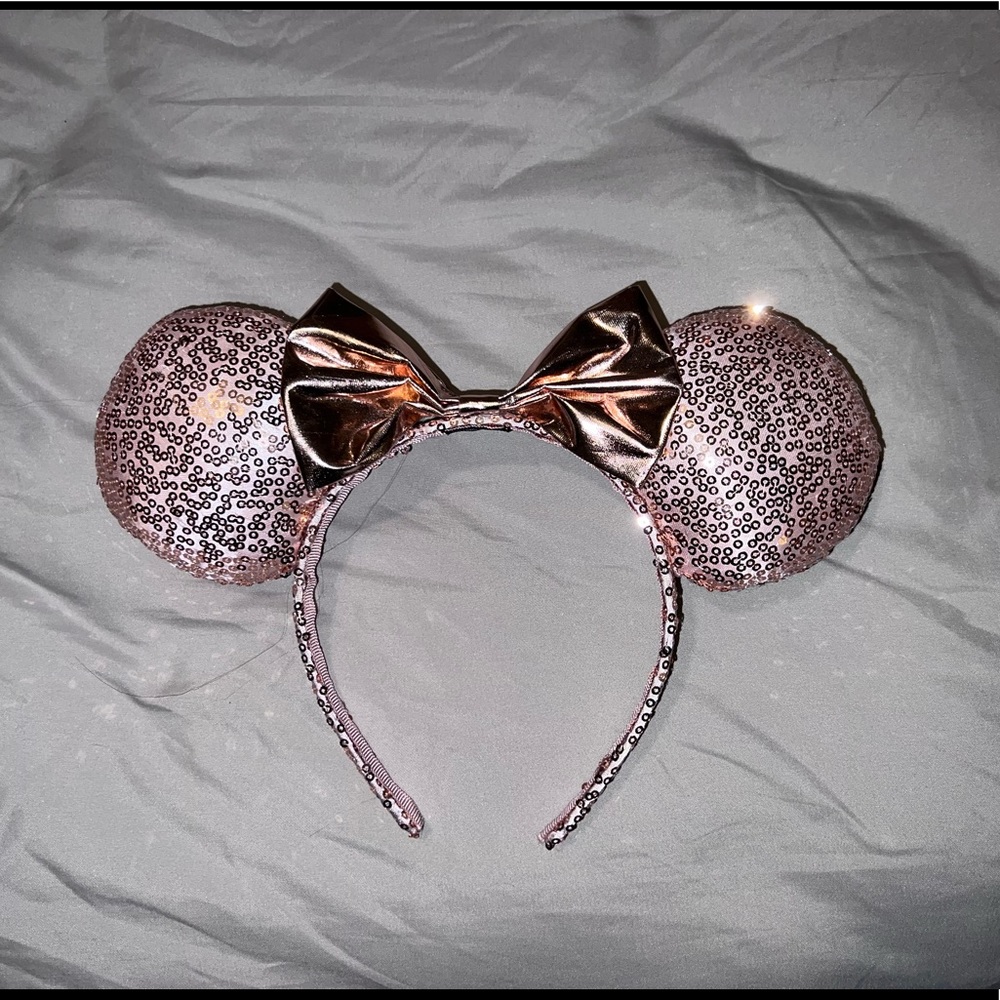 Rose-gold Mickey/ Mini Mouse Ears